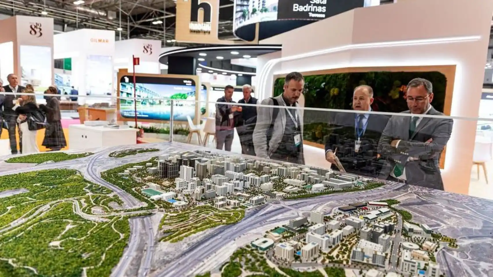 Los Cerros ha desvelado su maqueta oficial en el salón inmobiliario de Madrid (SIMA)