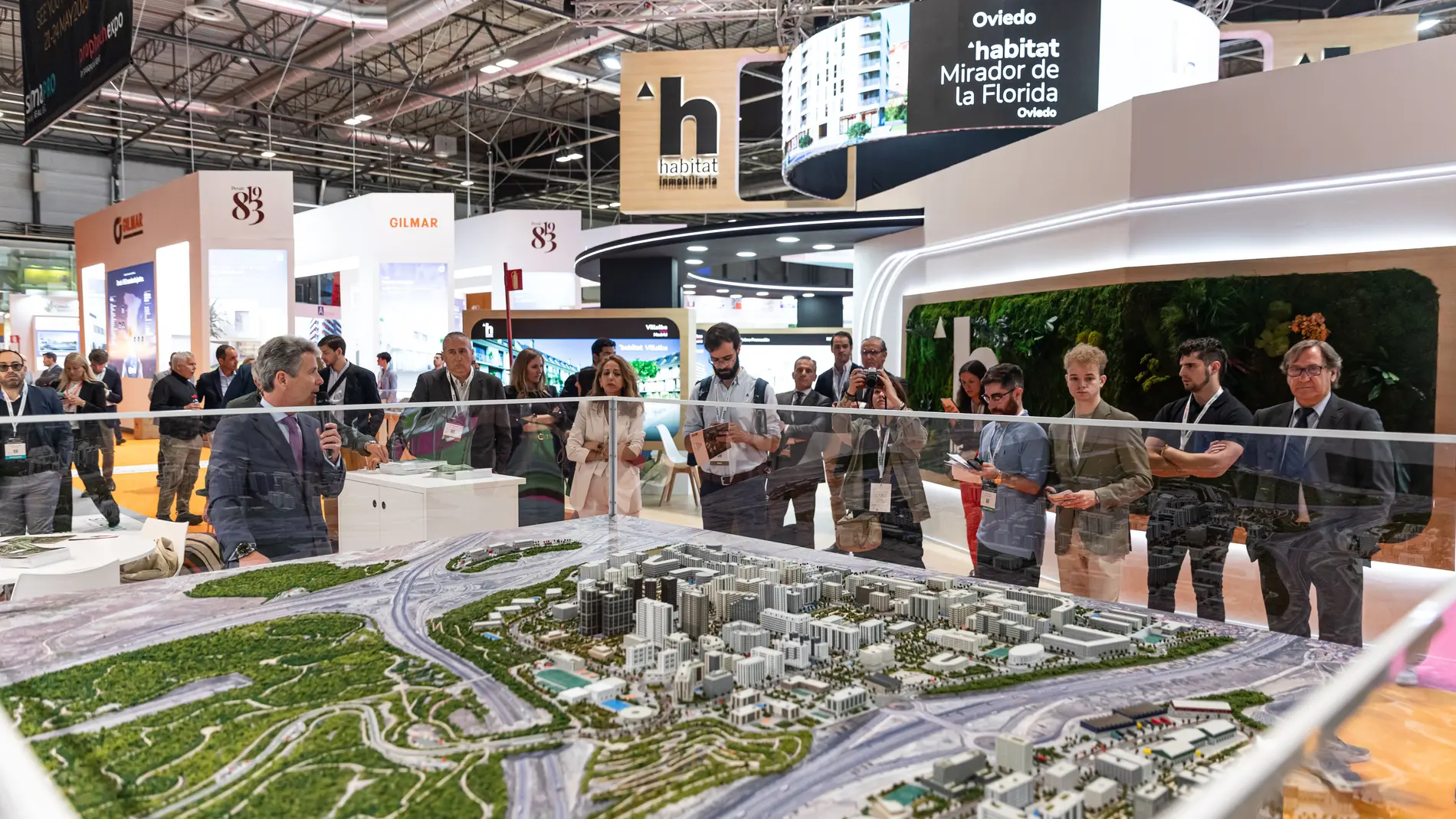 Los Cerros presenta su maqueta oficial en el salón inmobiliario de Madrid (SIMA)